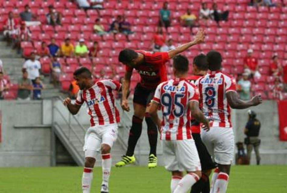 Em clássico eletrizante, Náutico vence o Sport e agora é vice-líder