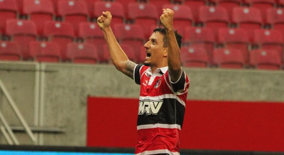 Santa Cruz se 'vinga' do Salgueiro e vence fora de casa no pernambucano