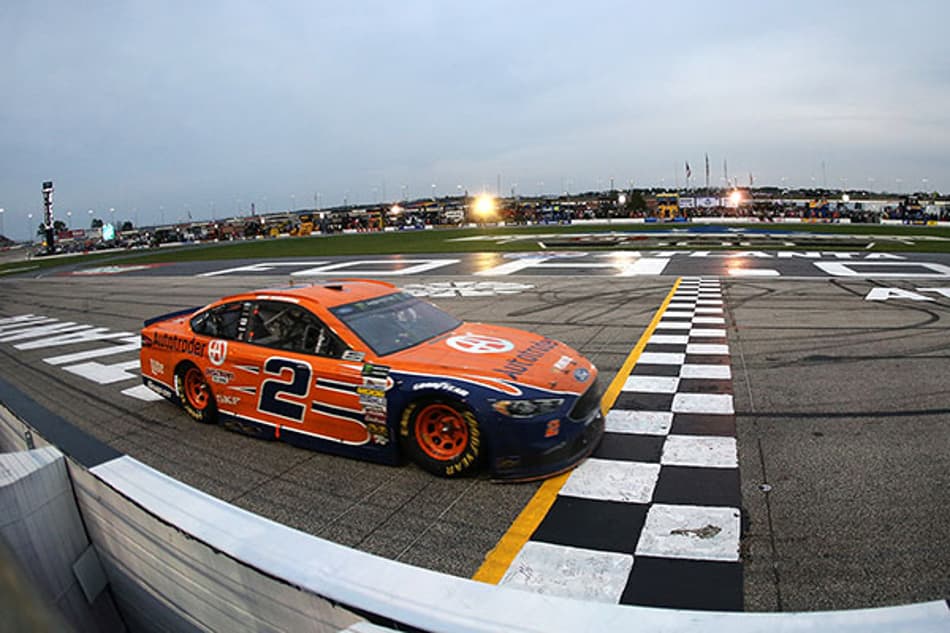 Brad Keselowski vence etapa de Atlanta