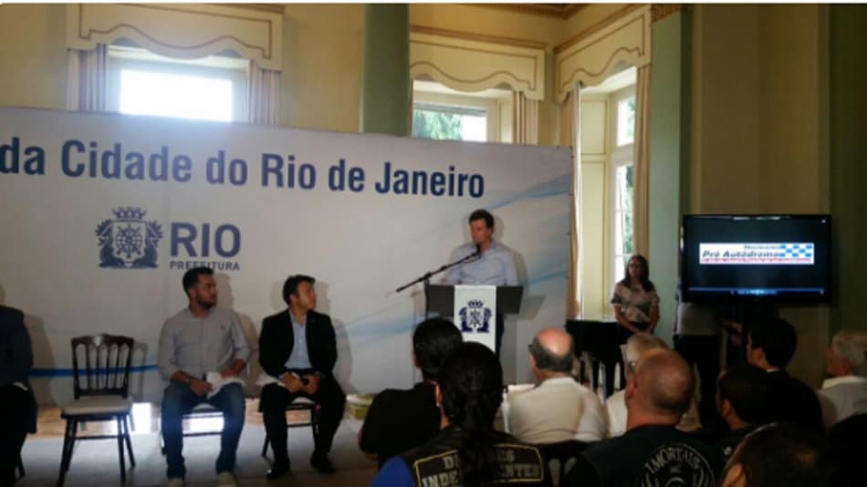 Crivella negocia com empresas para novo autódromo do Rio sair do papel