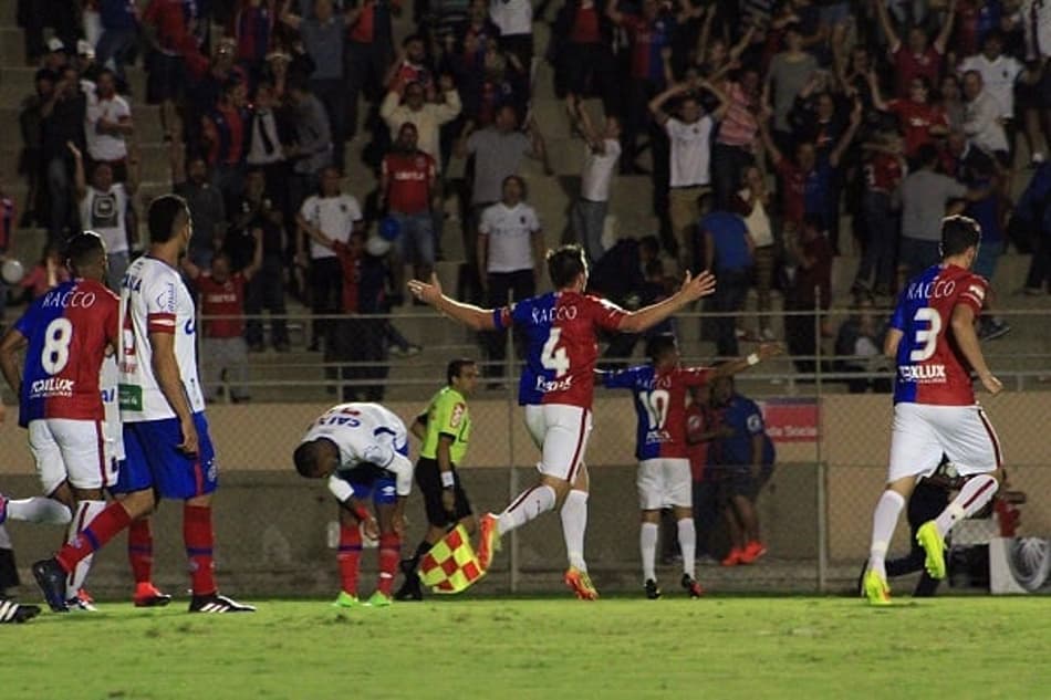 Após classificação e gafe, Paraná pede respeito para CBF: “Mostramos nossa força”