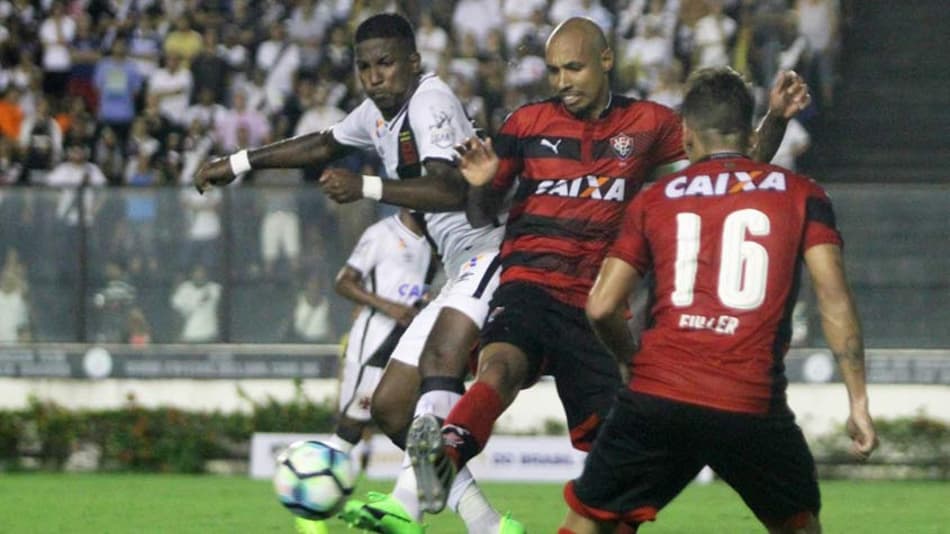 Thalles lamenta empate e chances perdidas contra o Vitória na Colina