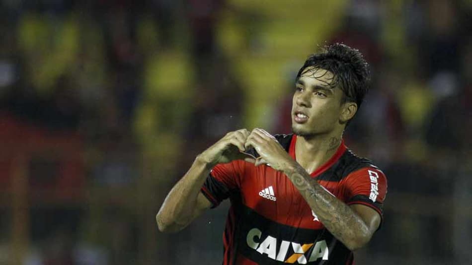 Jogos de Flamengo e Vasco no Carioca rendem grana alta nas casas de aposta