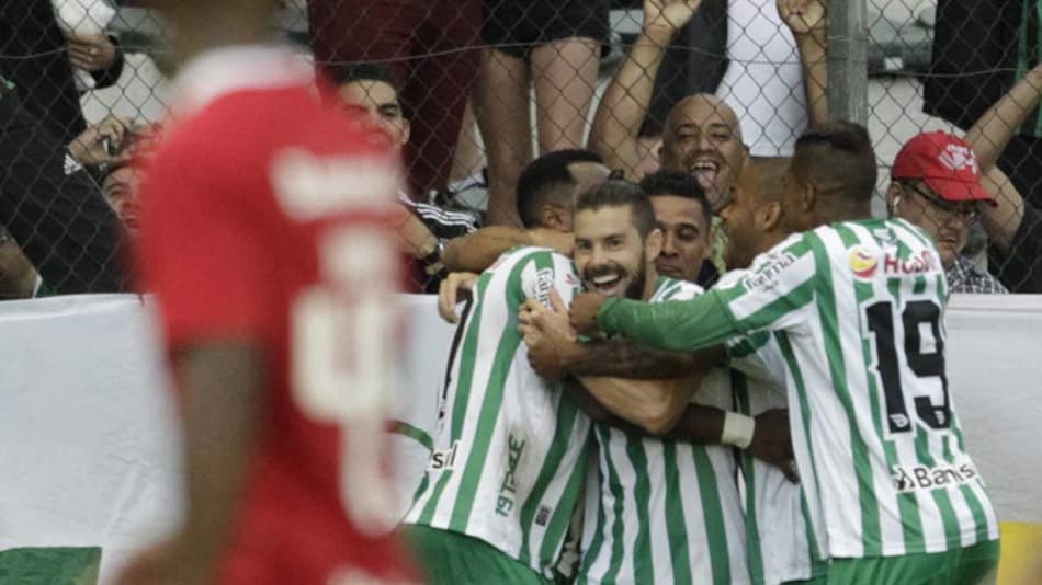 Diretor de futebol do Inter dispara contra arbitragem: 'Uma vergonha'