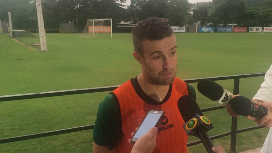 Atacante vê Strongest nivelado com Santos: ‘Tem Chumacero e Escobar’