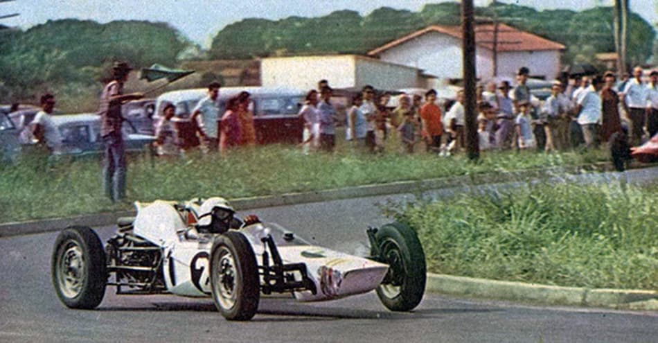 FVee faz homenagem com o GP José Carlos Pace em Interlagos
