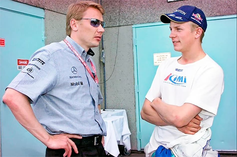 Hakkinen vê lado positivo na longa parada da F1