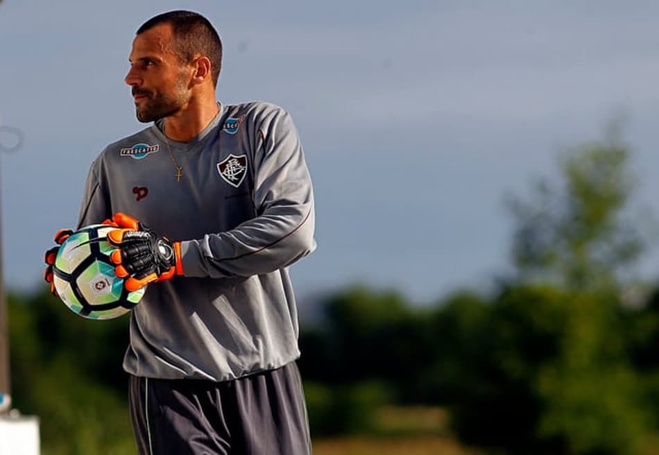 Diego Cavalieri torce: ‘Espero que minha cota de lesões já tenha dado’