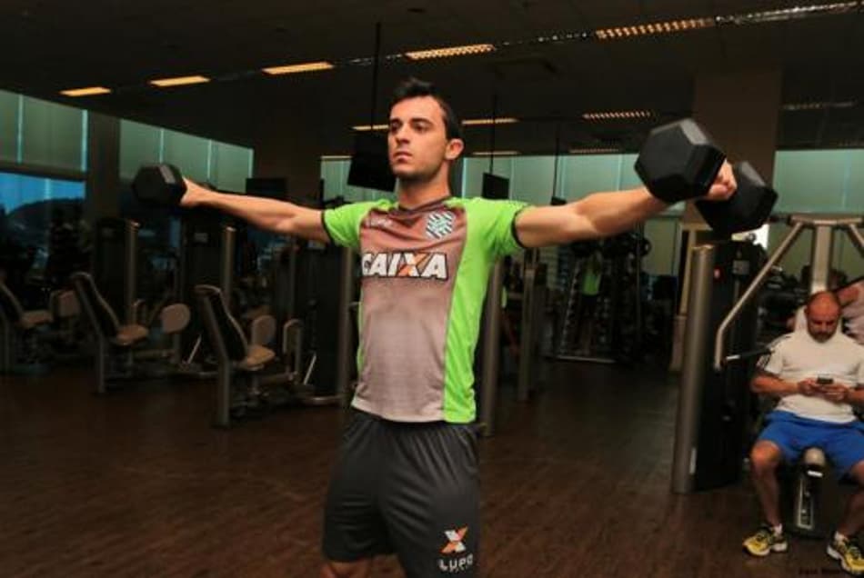 Em fase de transição, Juliano deve voltar a treinar nos próximos dias