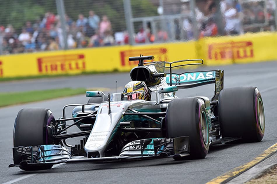 VÍDEO: Confira a volta que rendeu a pole-position a Lewis Hamilton