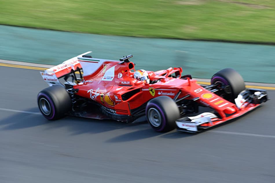 Vettel desbanca Hamilton e vence o GP da Austrália