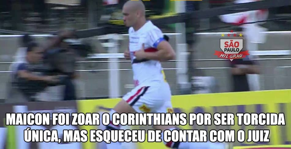 Maicon foi punido com amarelo após imitar uma galinha na comemoração do gol. Na web, internautas criticaram punição e comentaram sobre o gesto do zagueiro tricolor.