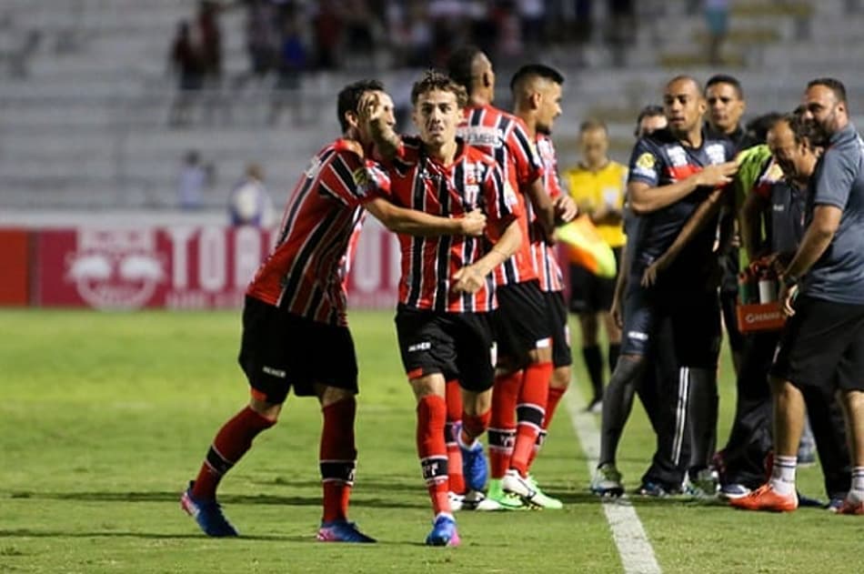 Botafogo bate o Red Bull e classifica São Paulo e Linense para as quartas