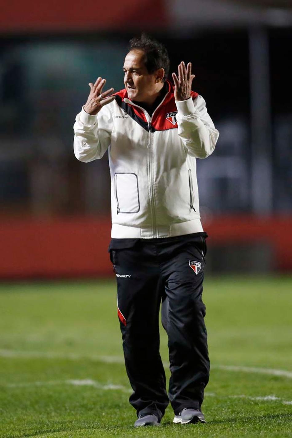 Resgate Tricolor protocola abaixo-assinado pelo retorno de Muricy