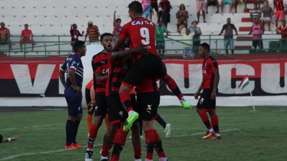 Bahia de Feira x Vitória - jogo pelo Estadual deste ano