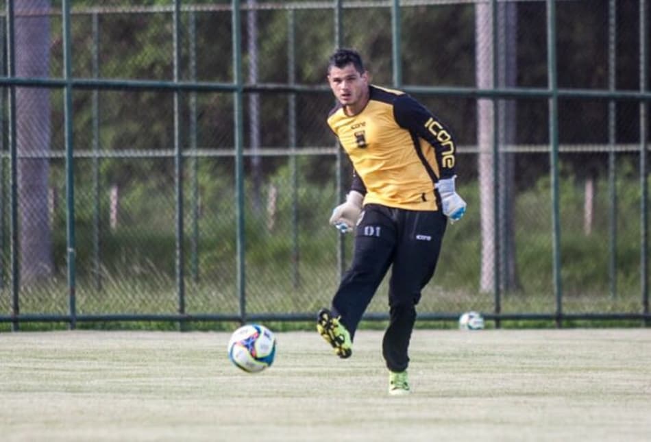 Goleiro do Voltaço promete time forte contra o Flamengo