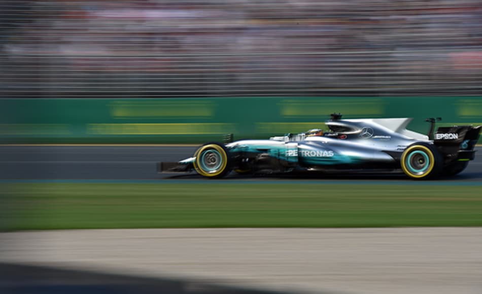 Mercedes admite que precisa reduzir o peso do W08