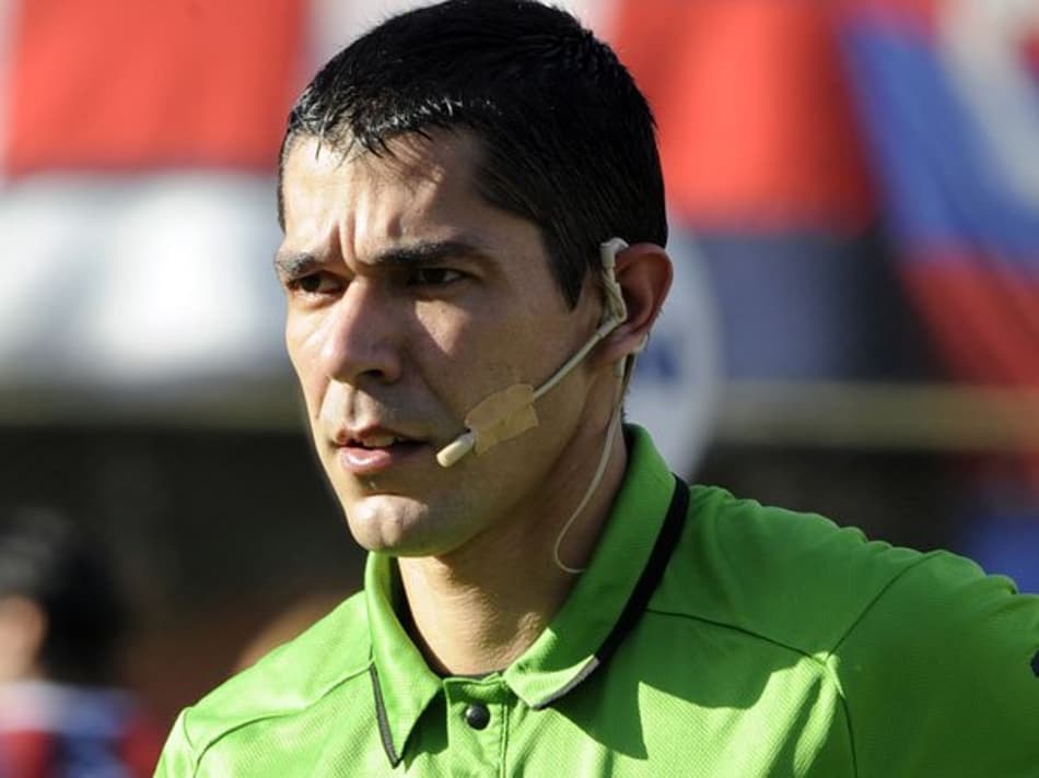 Trio paraguaio comanda a partida entre Chapecoense e Atlético Nacional