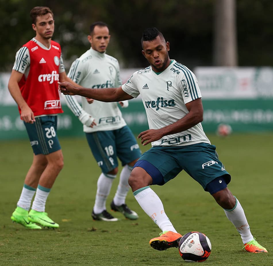 Borja busca unir talento com aplicação sem bola para deslanchar