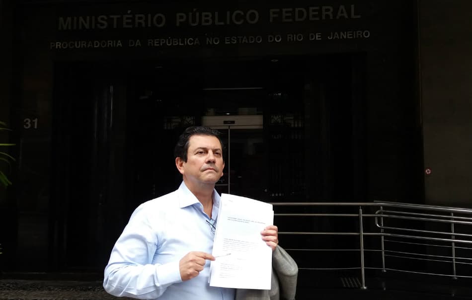 Deputado entrega representação no MPF pela anulação de assembleia que mudou estatuto da CBF: ‘Ilegal’