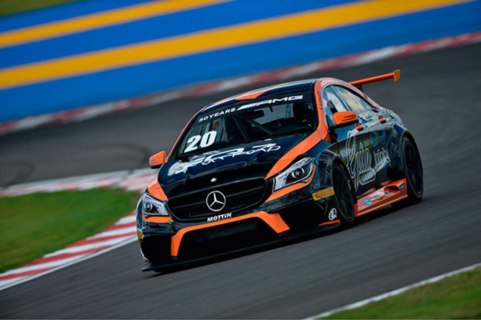 Mercedes-Benz Challenge: temporada começa sob forte chuva em Goiânia