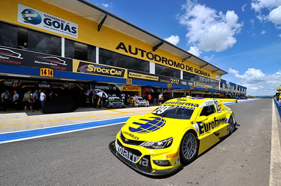 Stock Car: Daniel Serra é pole em Goiânia