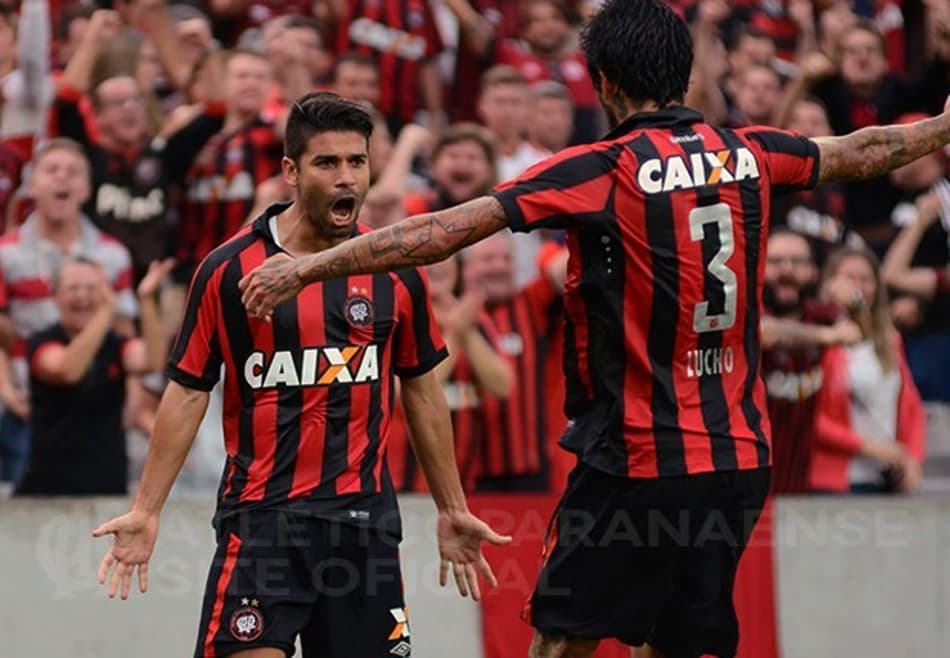 Atlético-PR sai na frente do Paraná nas quartas do Paranaense