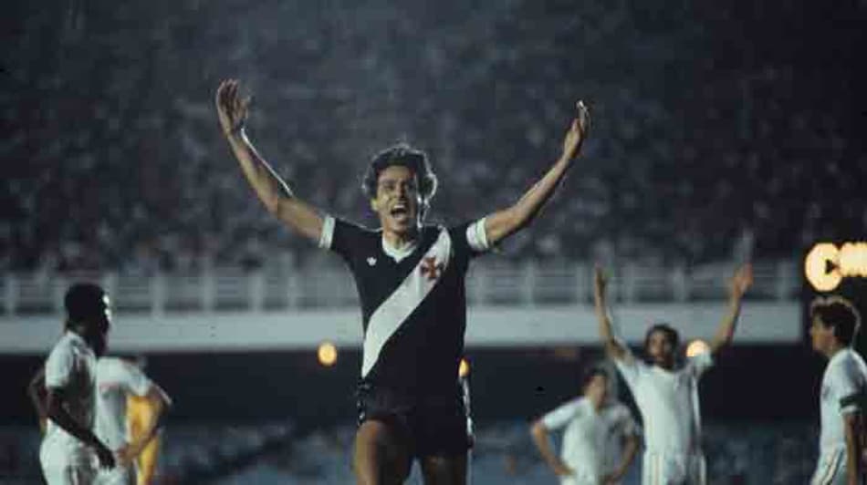 Morre Roberto Dinamite: relembre os maiores feitos do craque com a camisa do Vasco