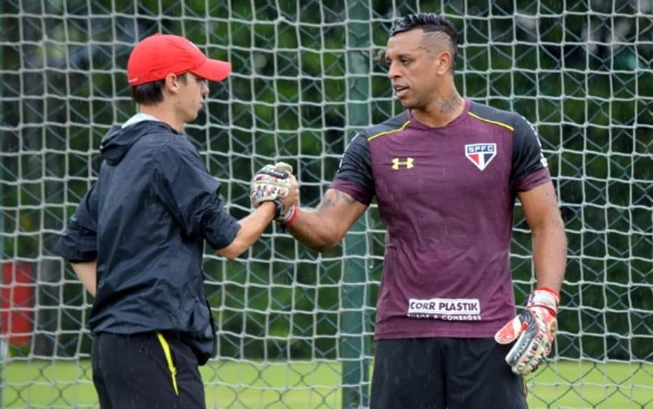 Grupo folga, mas lesionados do São Paulo trabalham em dois períodos