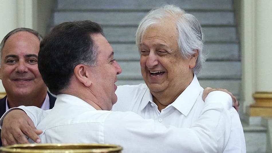 A oito meses da eleição presidencial, cenário político se desenha no Santos