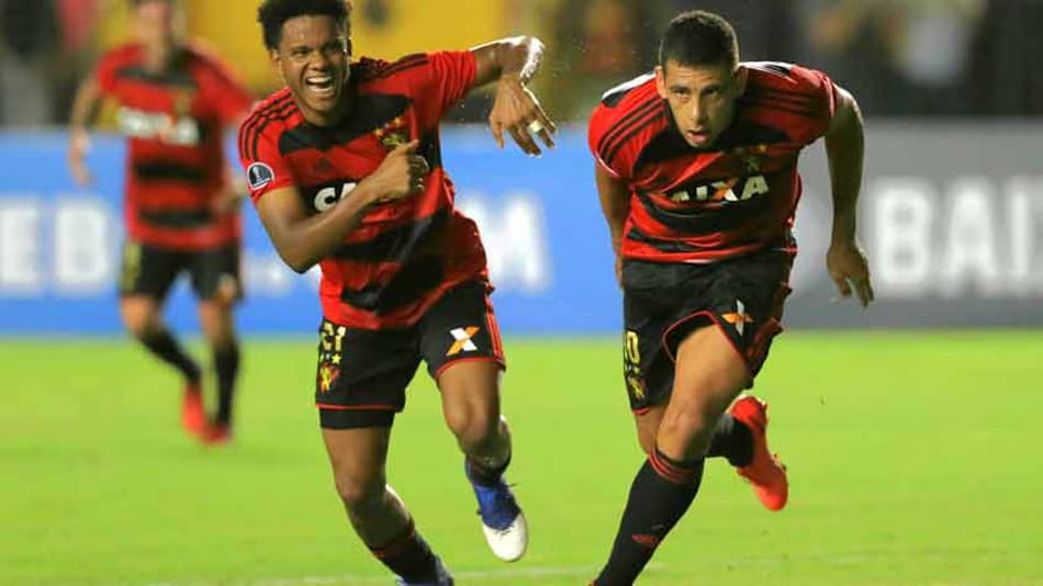 Em noite de golaços, Sport vence o Danubio-URU e se aproxima da classificação