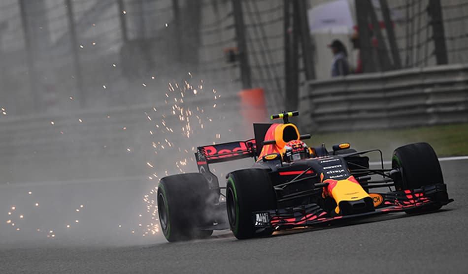 Verstappen: “O lado positivo foi liderar a tabela de tempos”
