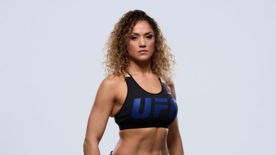 Comissão barra lutadora do UFC 210 por conta de implante nos seios