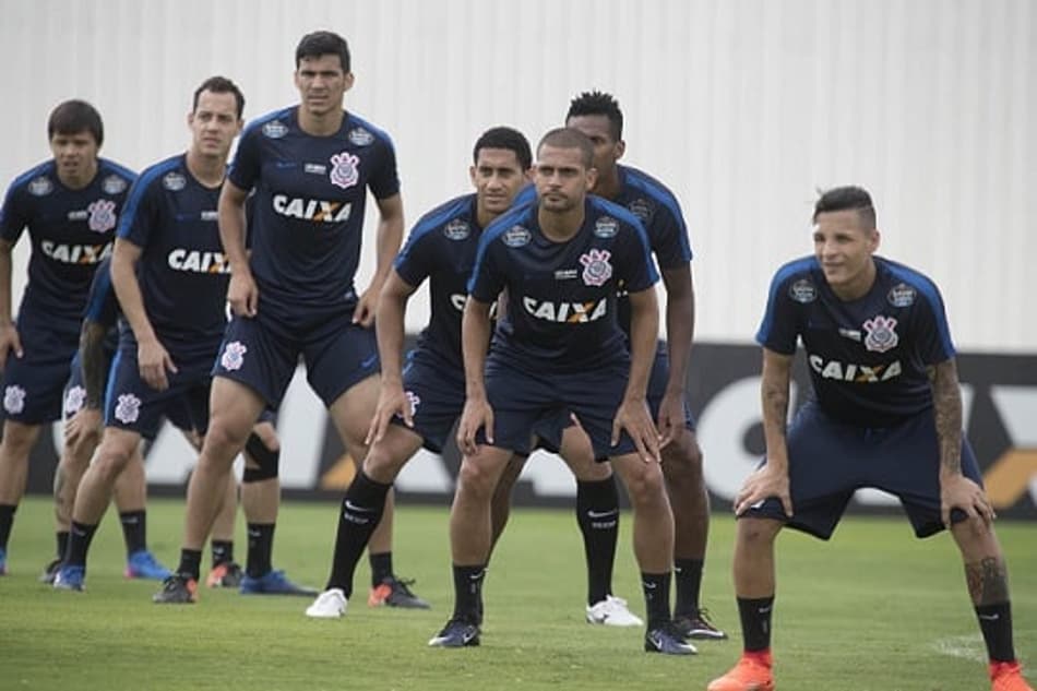 Treinamento do Corinthians neste sábado, véspera de decisão