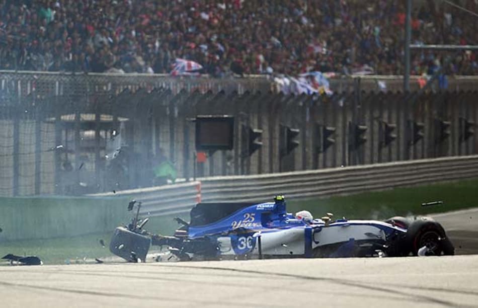 Decepcionando com acidente, Giovinazzi se desculpa com Sauber