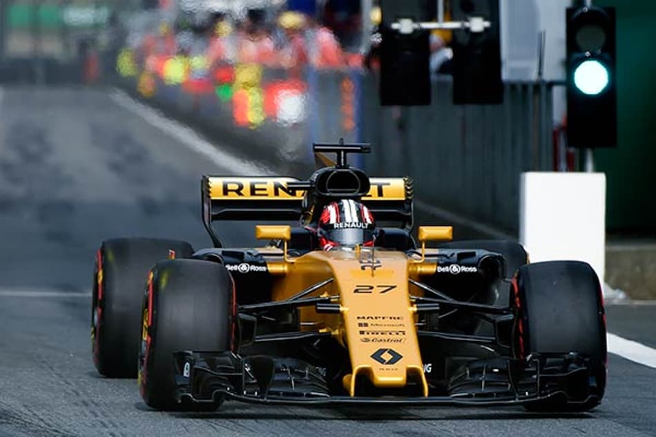 Renault terminou fora da zona de pontuação na China