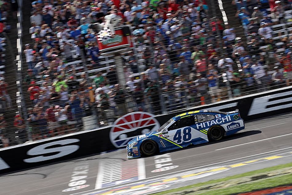 NASCAR: Jimmie Johnson garante sua primeira vitória do ano no Texas