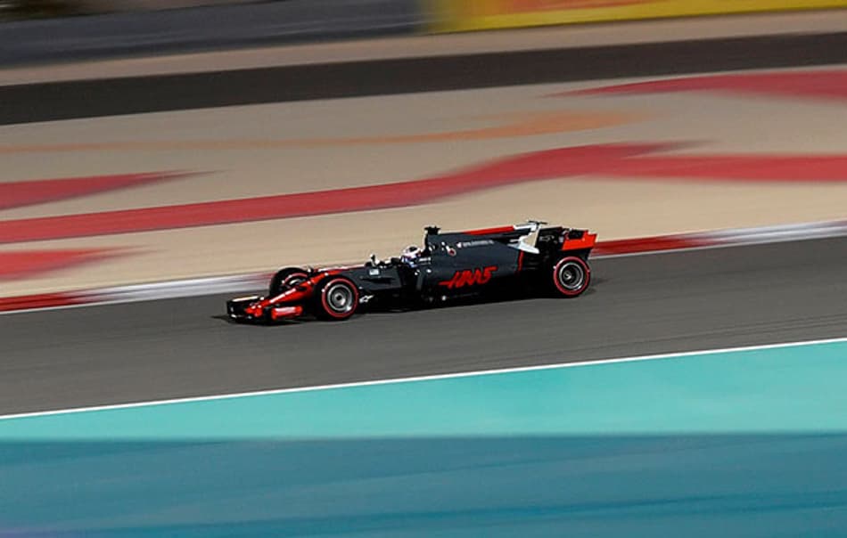 Romain Grosjean comemora posição de largada dentro do top 10