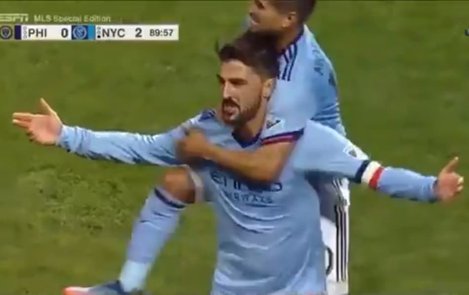 VÍDEO: David Villa marca golaço em vitória do New York City na MLS