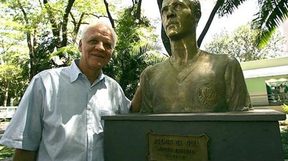 Ademir da Guia jogará futebol com frequentadores de quadra society