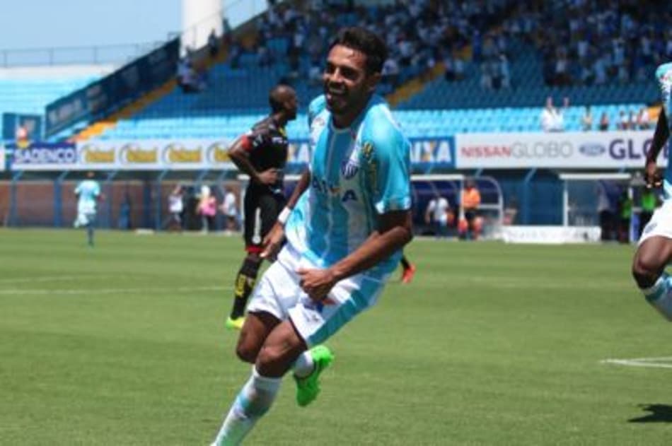 Tem vaga no Corinthians? Veja os números de Júnior Dutra neste Brasileirão