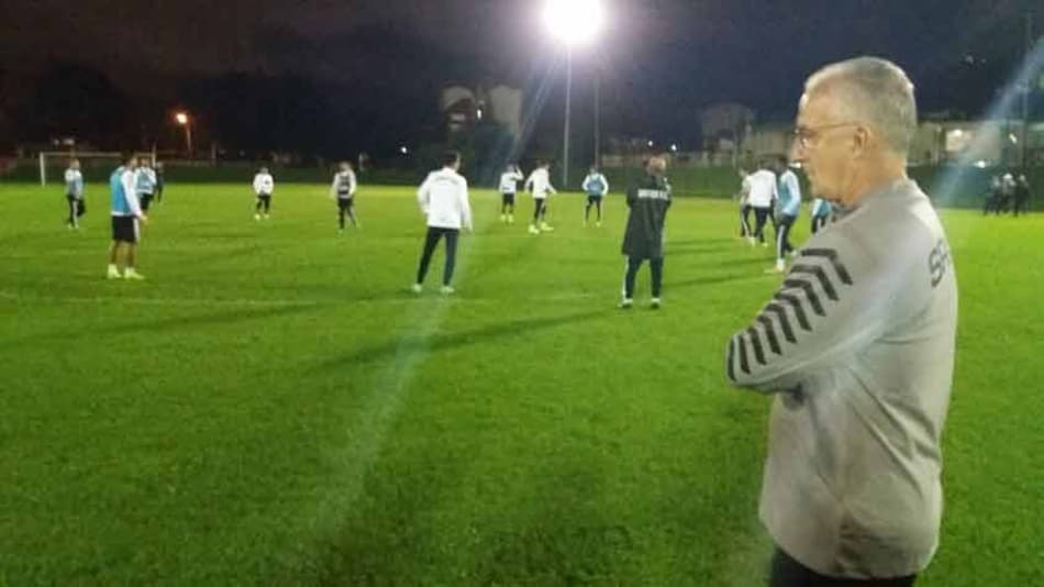 Dorival aposta em adversário mais difícil e cobra velocidade do Santos