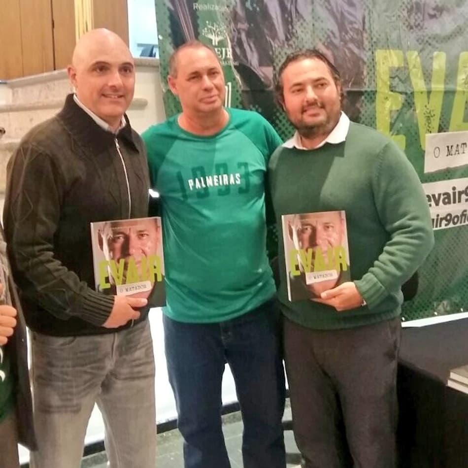 Evair lança biografia e fará 'tour' por lojas oficiais do Palmeiras