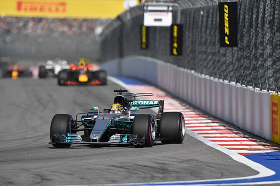 Lewis Hamilton: "Quarto lugar foi o máximo com os problemas de hoje"