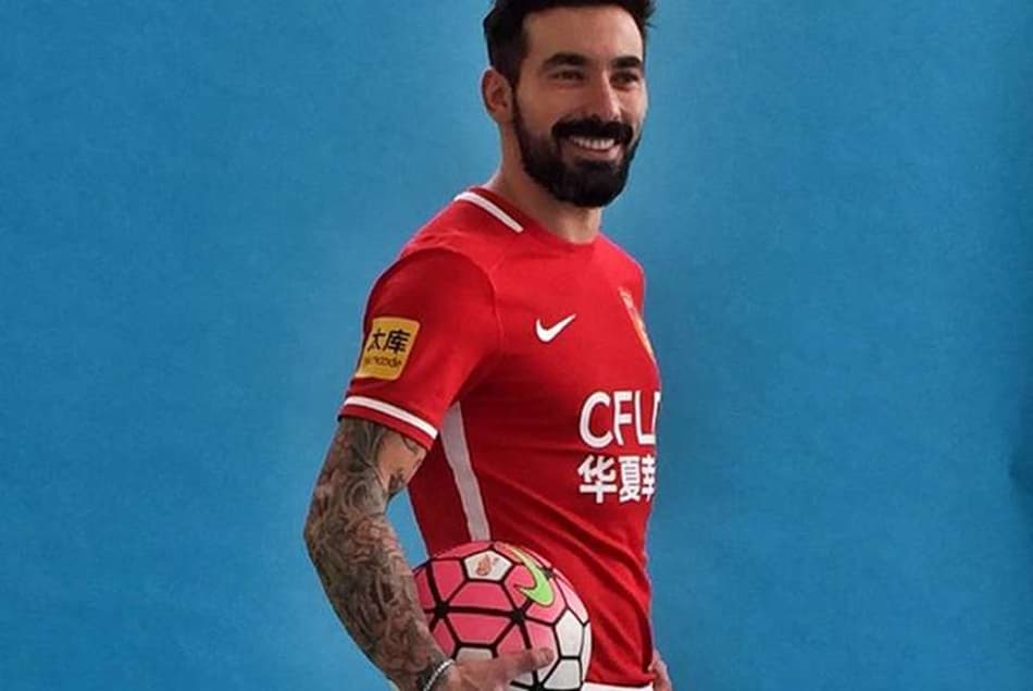 Aposentado? Lavezzi foi procurado para retomar a carreira
