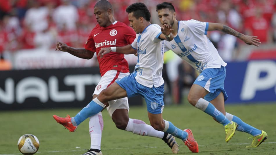 Edenílson quer Inter com posse de bola na final contra o Nóia