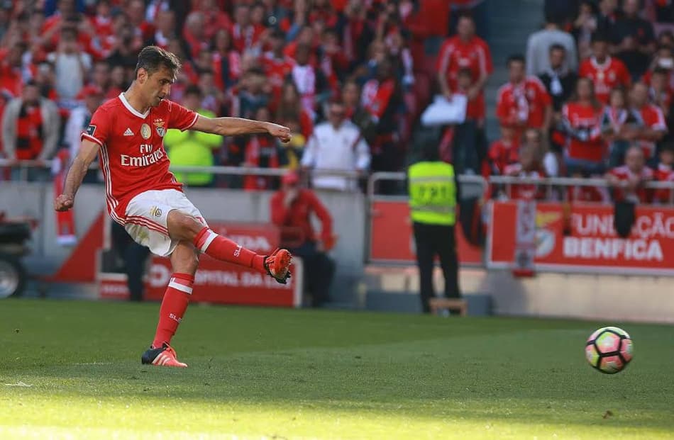 O vice-artilheiro do Benfica na temporada em êxtase: “Três anos maravilhosos”