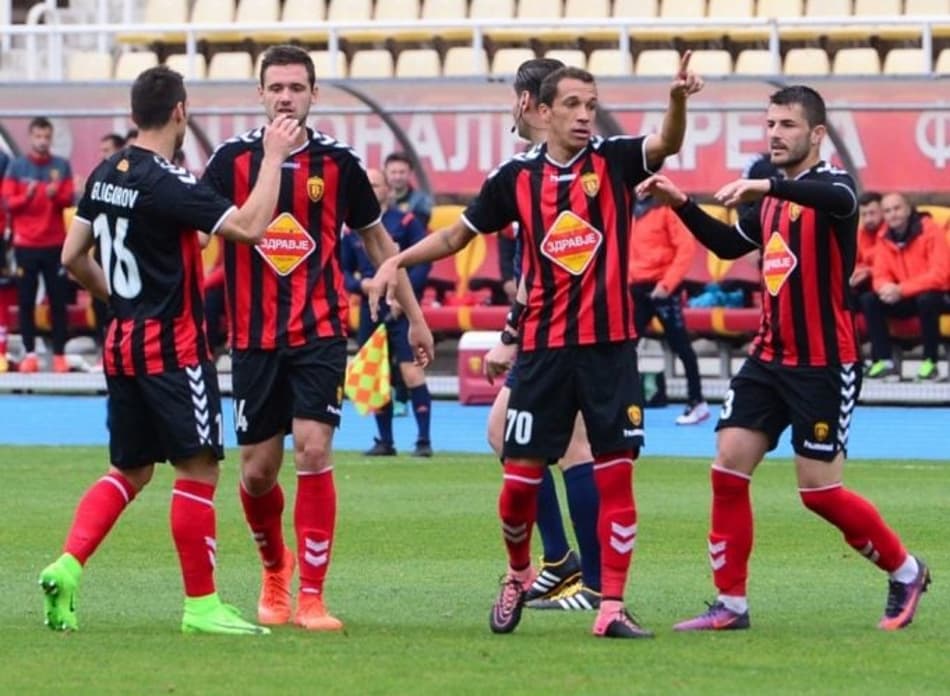 Brasileiro marca e garante título antecipado da sua equipe na Macedônia