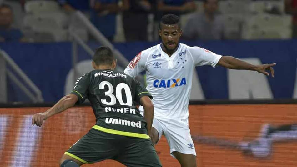 Cirúrgico, Cruzeiro bate Chape e larga bem nas oitavas da Copa BR