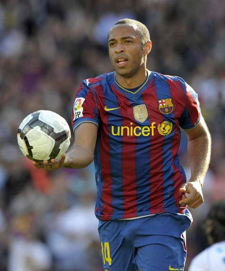 Há 13 anos, o craque Thierry Henry chegava ao Barcelona; reveja gols